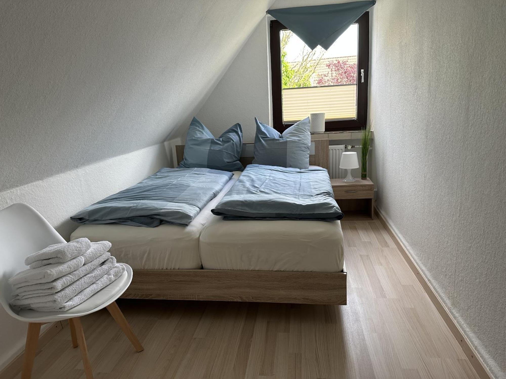 Dreibettzimmer mit eigenem Bad